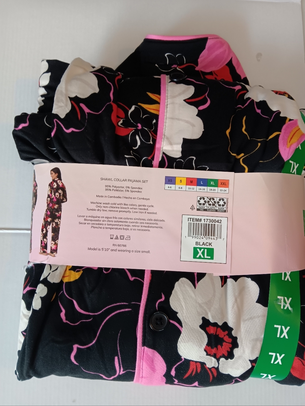 Room Service Women's Two Piece Floral Pajama Set NWT - Picture 9 of 9